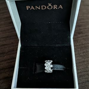 Authentic Pandora daisy spacer